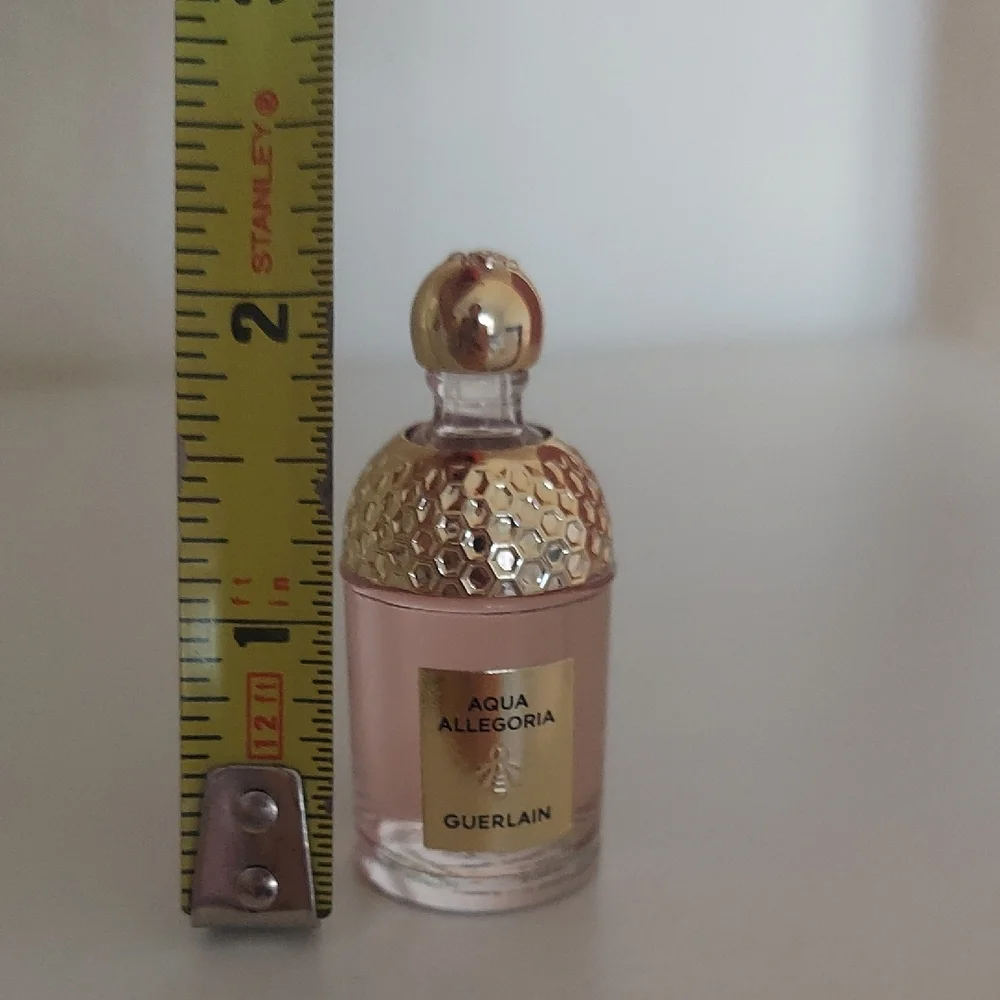 MINI Guerlain Aqua Allegoria in Pink and Gold - Picture 3 of 6
